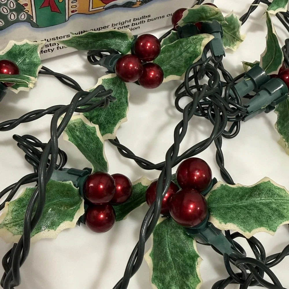 Vtg GE Holly Bright Christmas String Red Lights + Green Holly Works Holiday +Box
